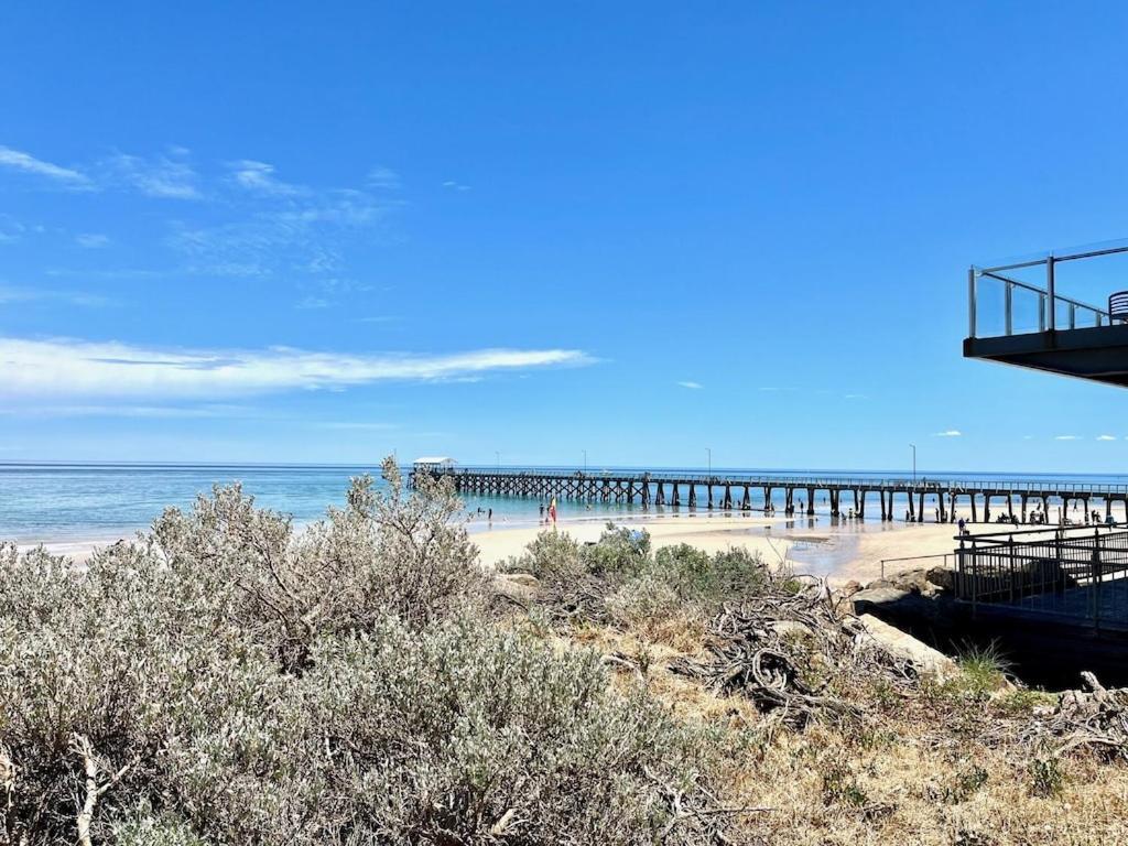 Kerrigan'S On Seaview- One Minute Walk To Beach - Not Beachfront Henley Beach South Zewnętrze zdjęcie
